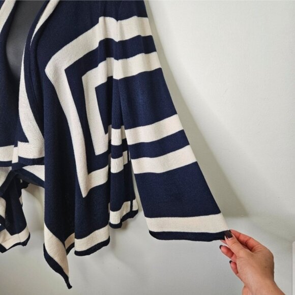 ST. JOHN Cascade Front Knit Cardigan Sz S Geometric Stripes Navy Off White - Picture 3 of 9